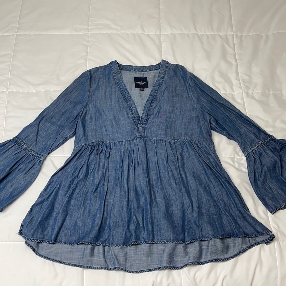 American Eagle Women’s Denim Top Large